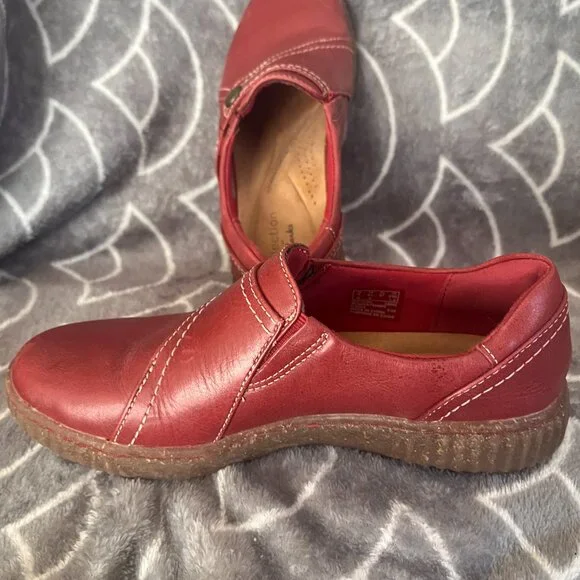Clarks Caroline Pearl Red Leather Loafer - Size 6.5 - Picture 2 of 6